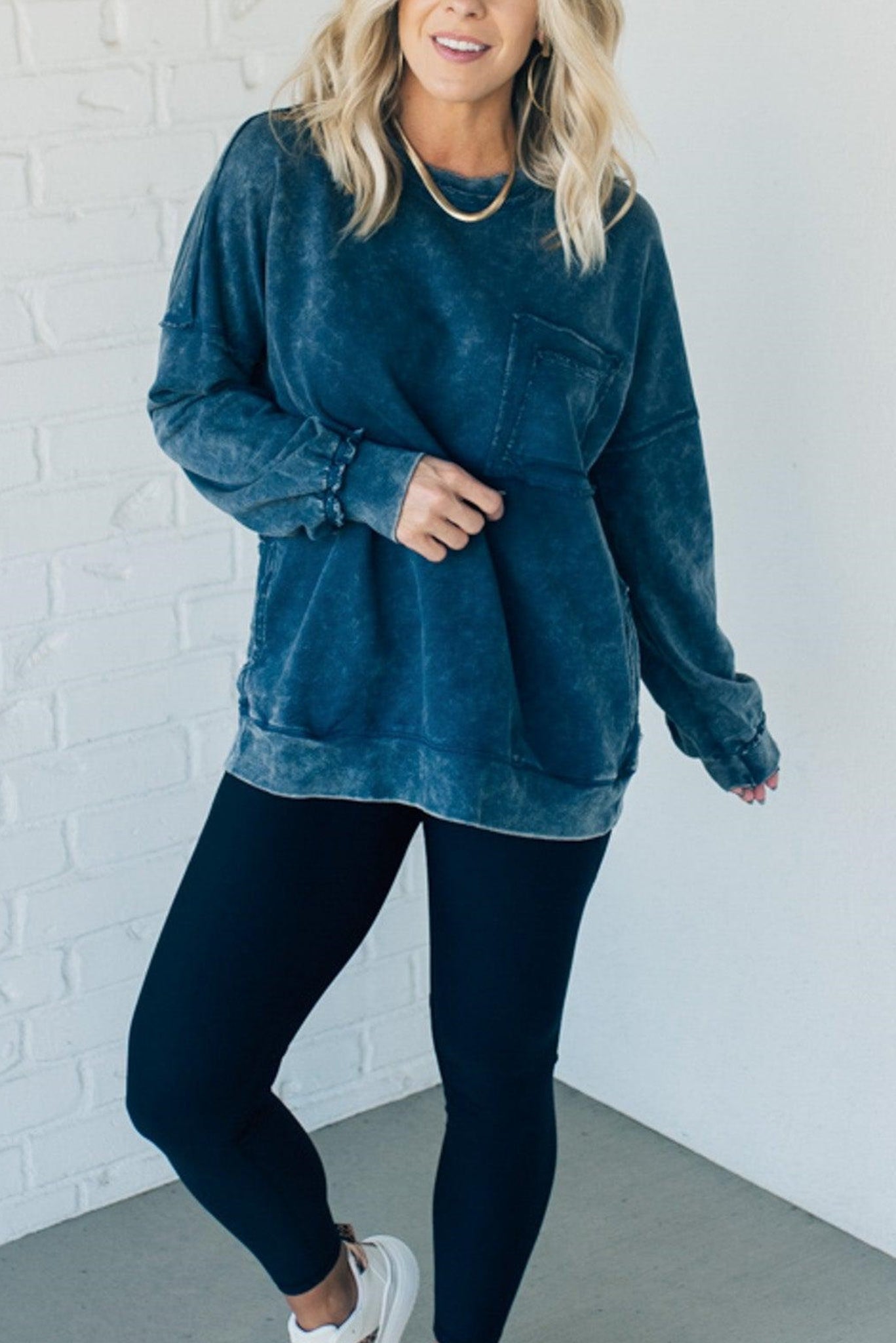 Damski sweter frotte Acid Wash